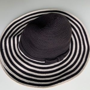 Kate Spade - Striped Floppy Sun Hat